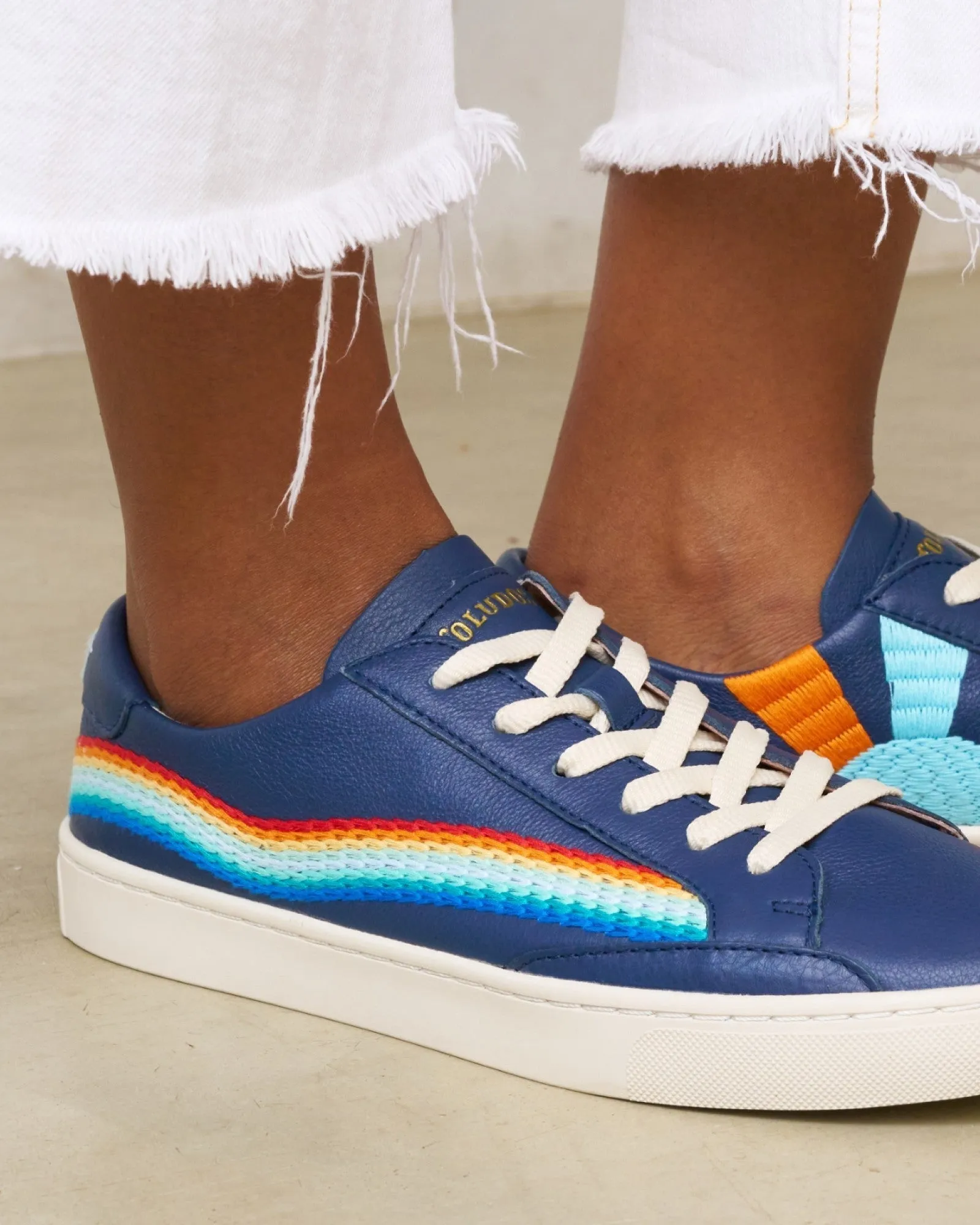 Womens_Sneakers_The Ibiza_Embroidery_Marine Blue - Rainbow Wave